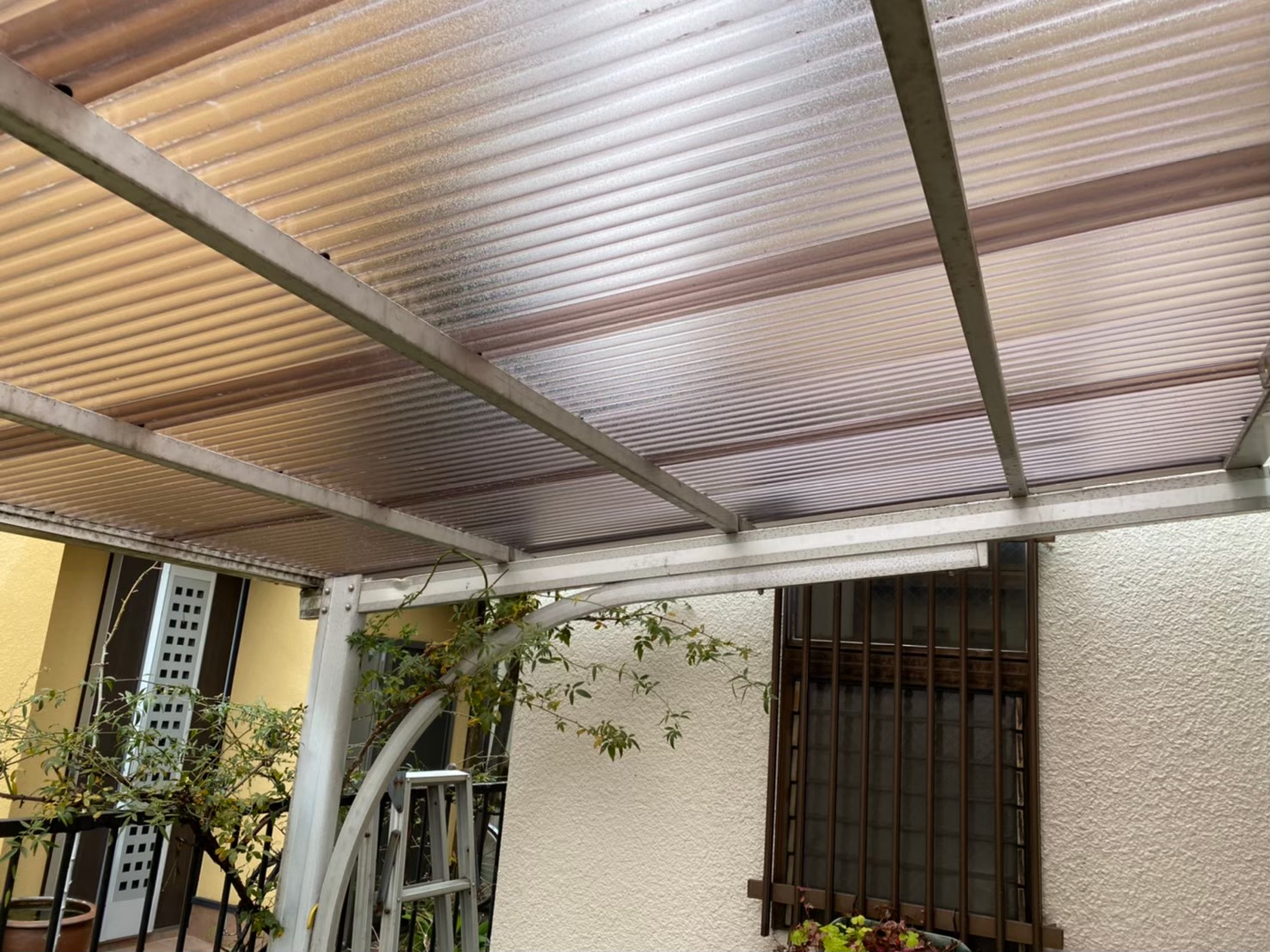 塩化ビニルからポリカーボネート波板